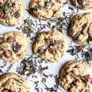 Super chunky chocolate chip cookies