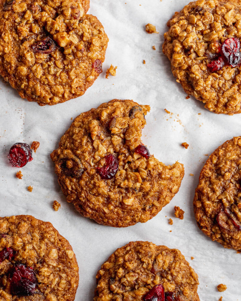 chewy cranberry oatmeal cookies