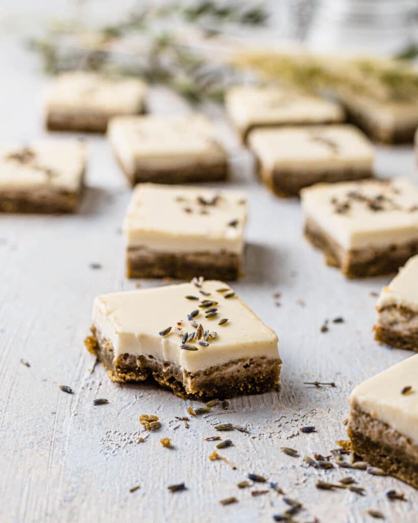 hojicha bar with lavender garnish