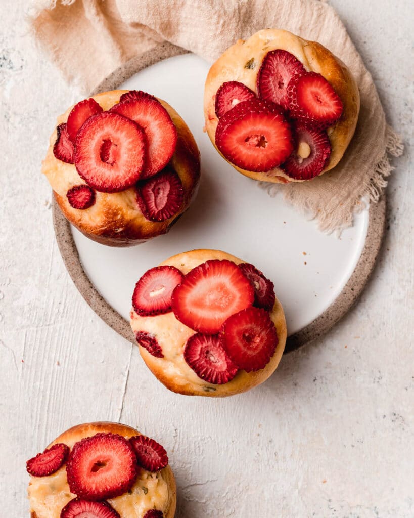 strawberry brioche buns with lemon and basil
