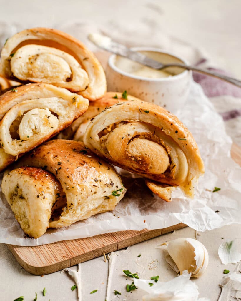 roasted garlic parker house rolls