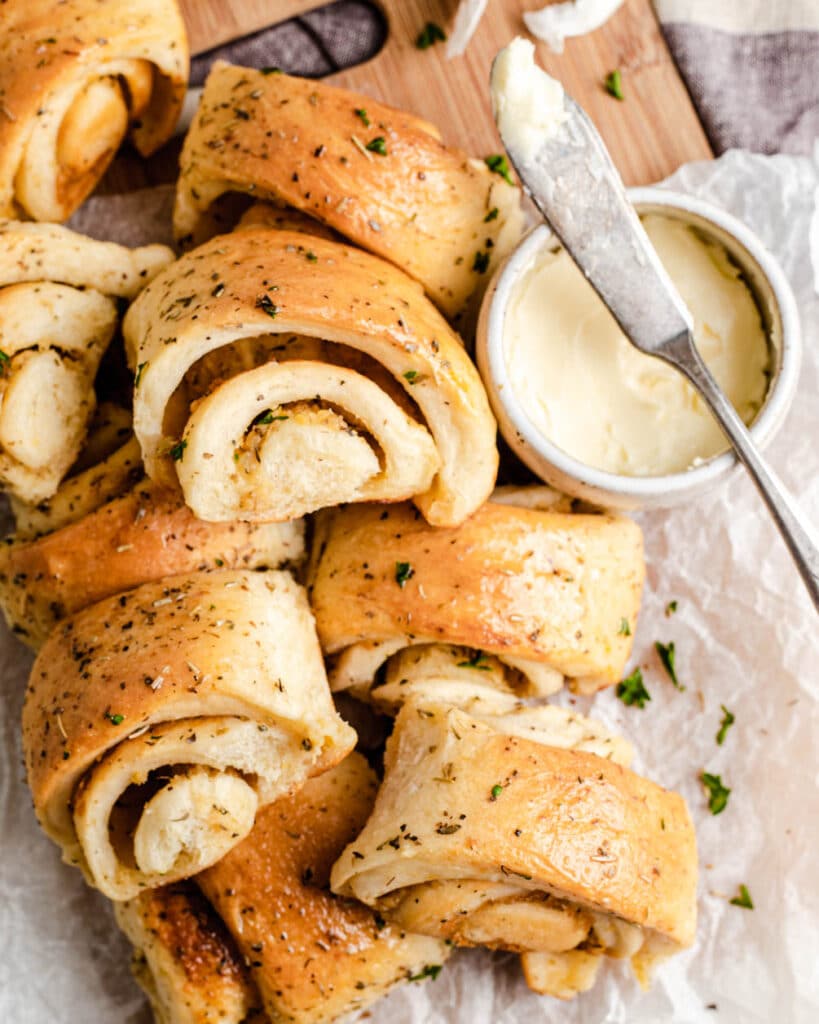 super buttery garlic rolls