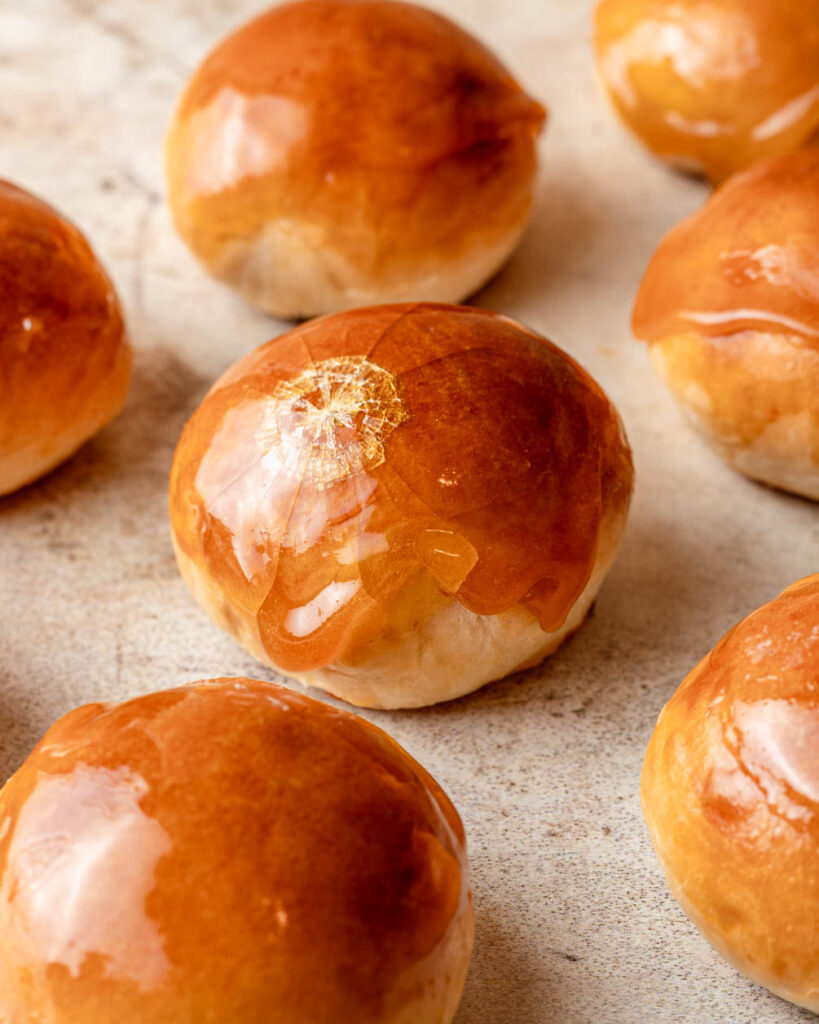 cream filled milk bread buns