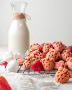 Strawberry mochi muffins
