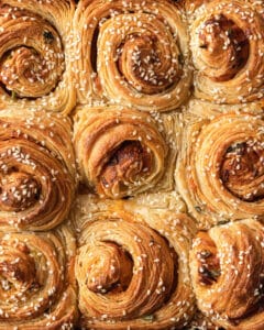Flaky croissant-style scallion pastry rolls