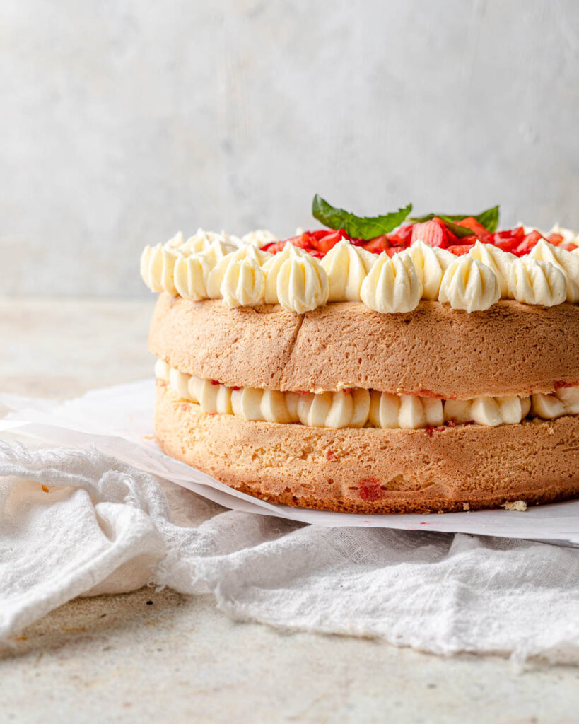 strawberry basil sponge cake