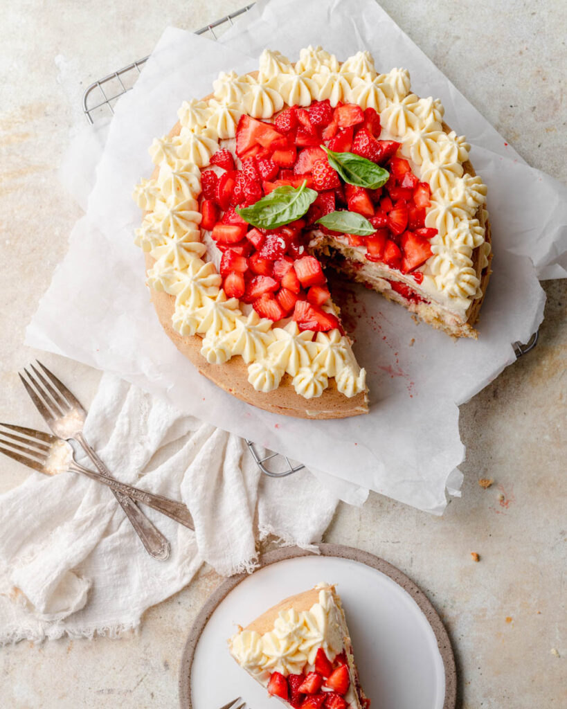 strawberry basil sponge cake overhead