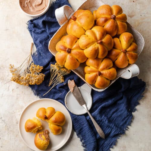 pumpkin milk bread rolls