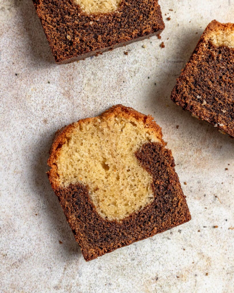 slice of black tea and vanilla cake